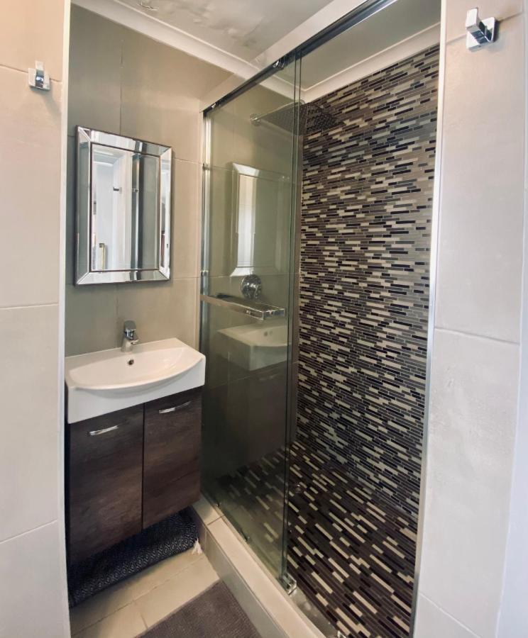Little Fern Self Catering Hotel Джордж Екстериор снимка